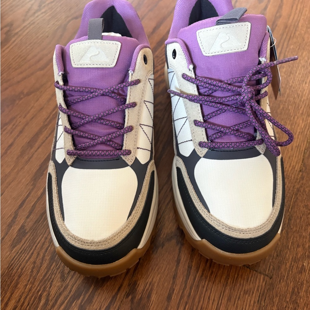 Ozark Trail Women’s Hiking Trail Sneakers NWT Size 10 Beige & Purple Lace Up New
